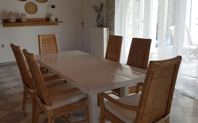 Paros Holiday Villa Alyki