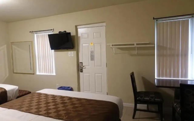 Baycities Motel