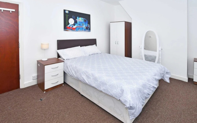 Townhouse @ 66 Rose Street Stoke