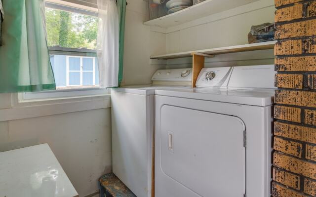 Atlanta Vacation Rental ~ 3 Mi to Downtown!