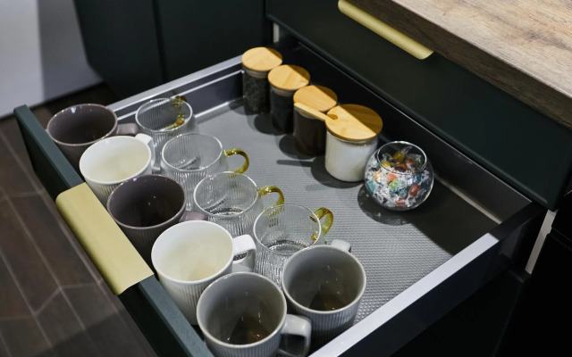 С.утками на улице Благодатной