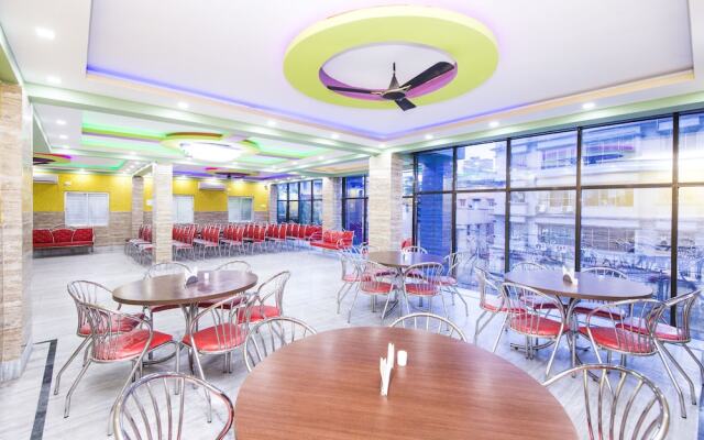 FabHotel Nest