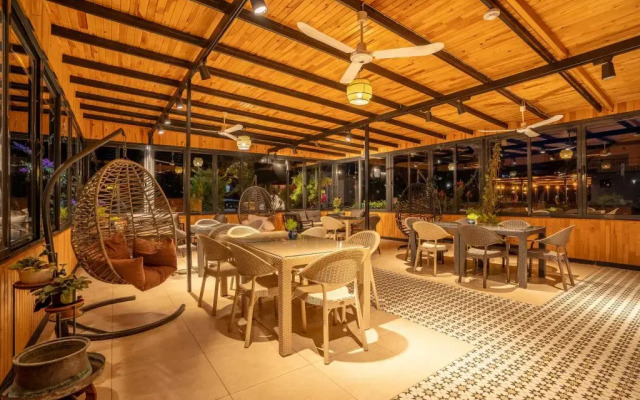 Karaoz Safir Bungalov