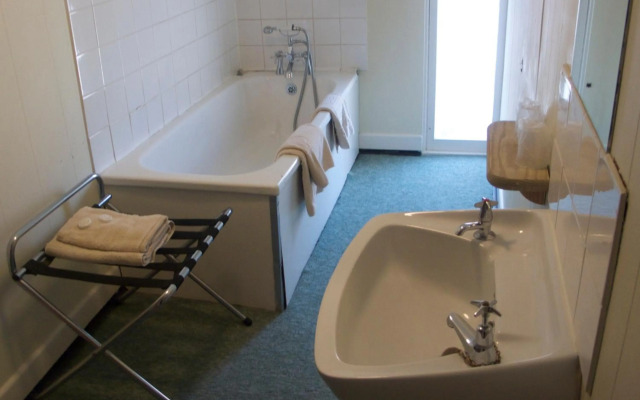 Calverts Hotel (Adults only)