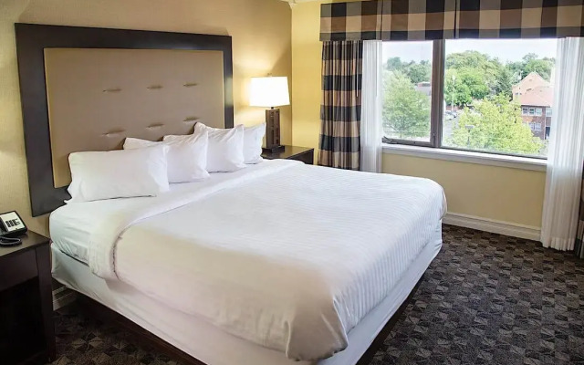 The Boulevard Inn & Bistro