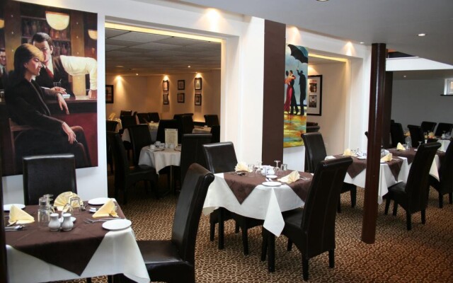 Inn On The Prom Hotel