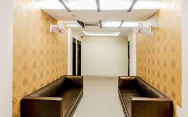 FabHotel Archana Guest House
