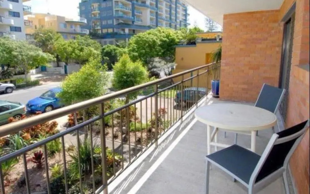 Coronado 9 Apartment