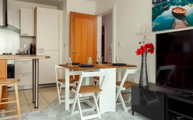Starboard - Spacious Two-bedroom Apartment