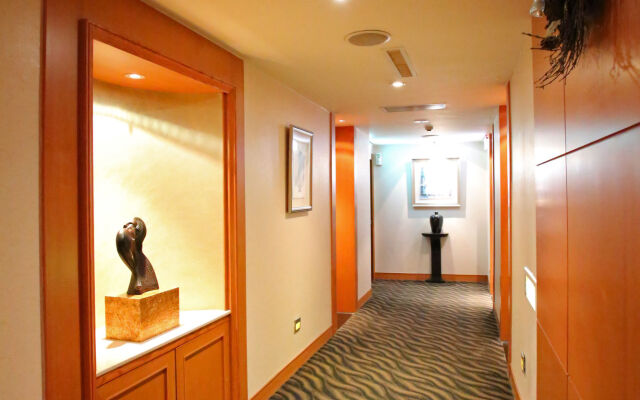 Elegance Hotel Taipei