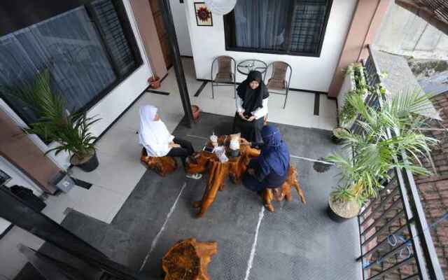 Votel Nirmala Hotel Malang