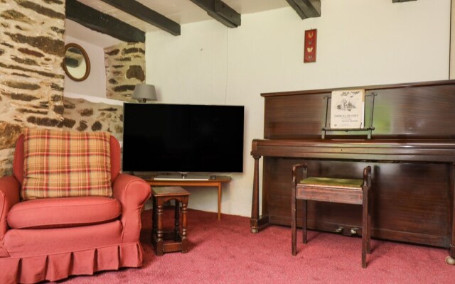 Tregithey Farmhouse