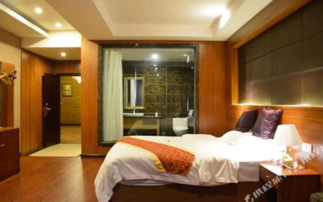 Yibin Rongzhou Holiday Hotel (Guanying Ancient Street)