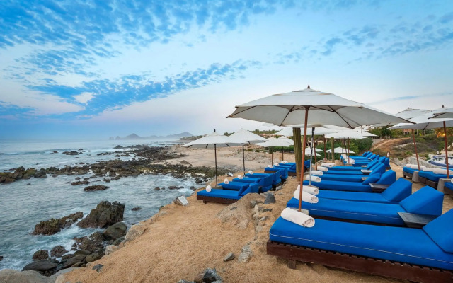 Hacienda Encantada Resort & Residences
