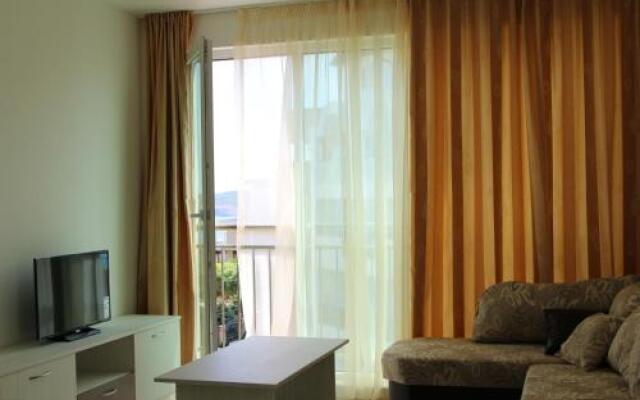 Sea Life Apartments Sinemorets