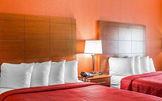 Quality Inn Manitowoc