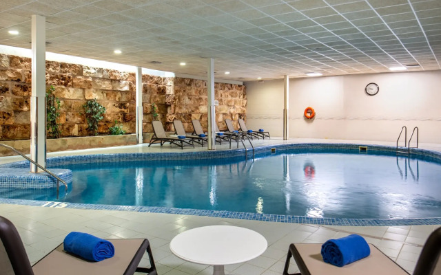 Отель Vibra Beverly Playa