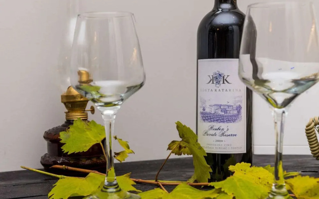 Villa Nives - Three-bedroom Villa With Terrace and Sea View