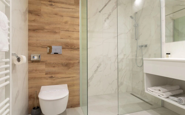 Onyx Luxury