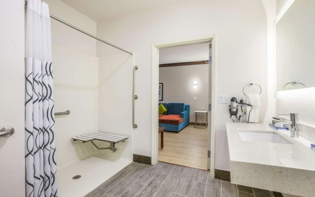 The Leo Collection Detroit, Ascend Hotel Collection