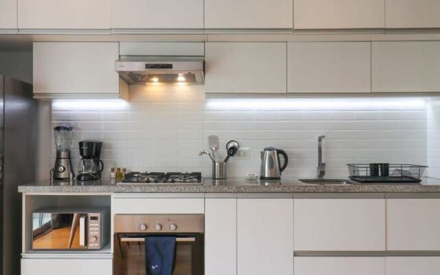 w Elegant Loft Near Boardwalk in Barranco