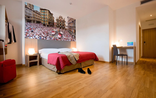 Iraipe Pamplona Hostal