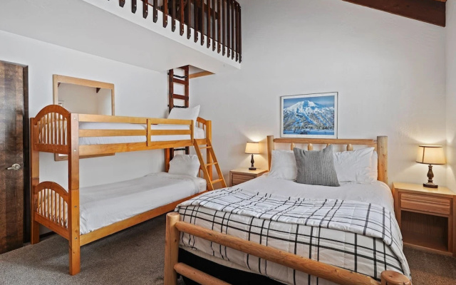 5 Sandhill 3 Bedroom Home by RedAwning