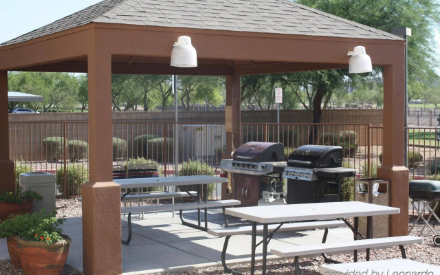 Sonesta Simply Suites Phoenix Glendale