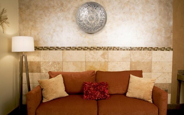 Luxx Boutique Hotel