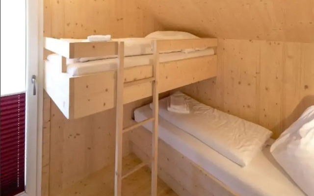 Inviting Chalet on the ski Slopes