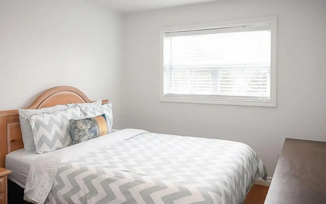 Private 2bdrm Unit With Ensuite Laundry - U5A