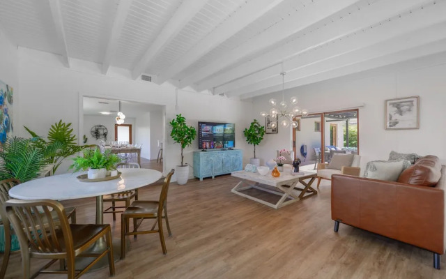 Awesome House with pool Westchester