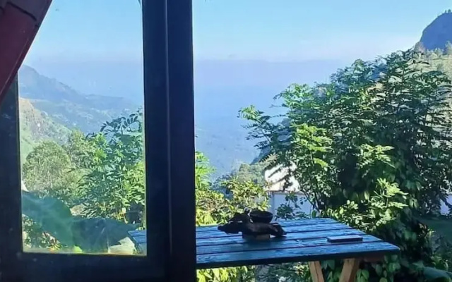 Misty Cabins Ella