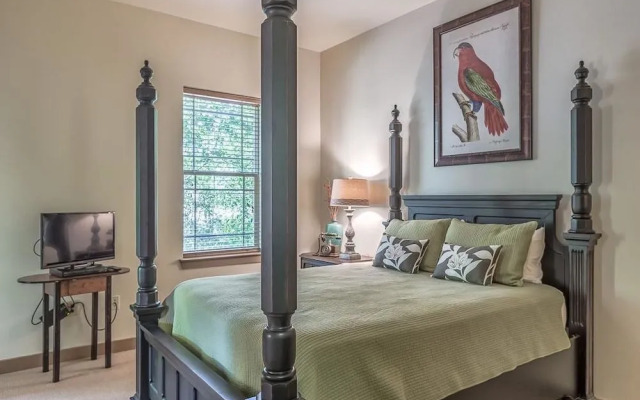 Enclave at Oak Hill A101