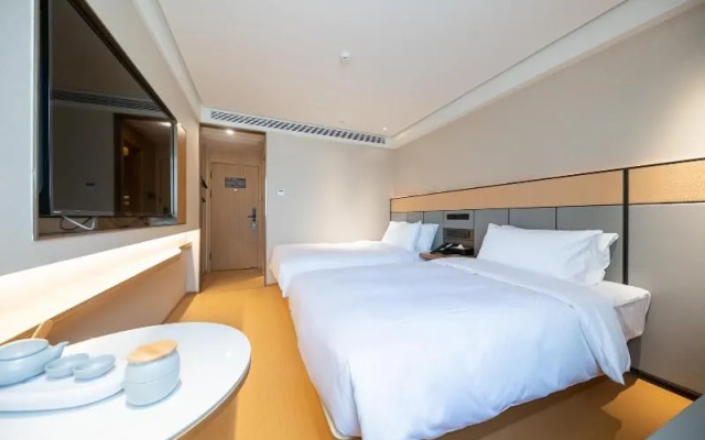 Ji Hotel Shanghai Jiangsu Road Subway Station