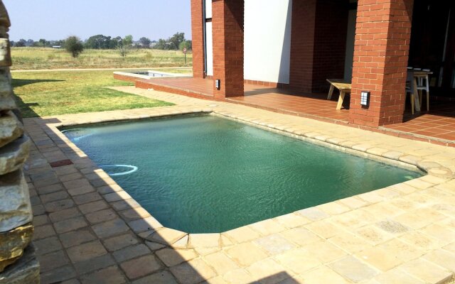 Village Lodge Vaal de Grace