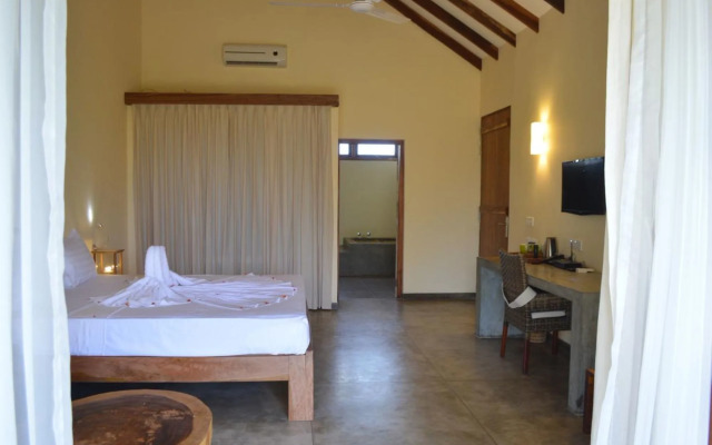 Giman Free Beach Resort