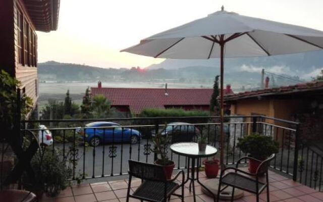 Hotel La Llosona