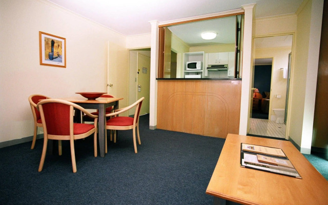 Mt Ommaney Hotel Apartments