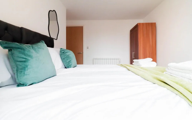 Stunning Riverside Apartment