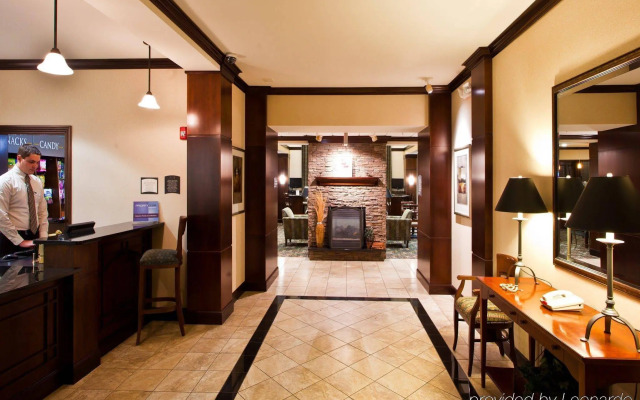 Staybridge Suites Lansing - Okemos by IHG