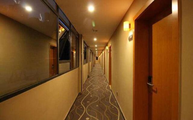 7Days Premium Zhuzhou Yangtze River Road Central Hospital