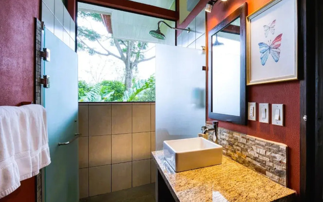 Nature's Edge Boutique Hotel
