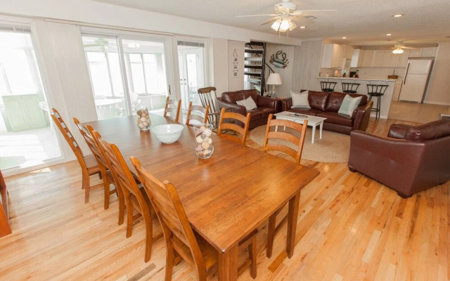 Baycation Joe's - 5 Br Home