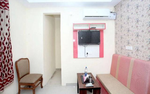 Hotel Red House By OYO Rooms