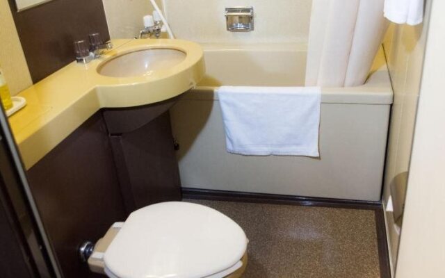 Nishi Akashi Rincarn Hotel