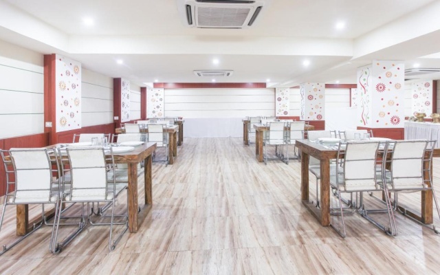 Hotel Janki International