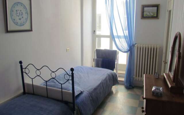 Lovely Spacious Apartment Loreto Aprutino