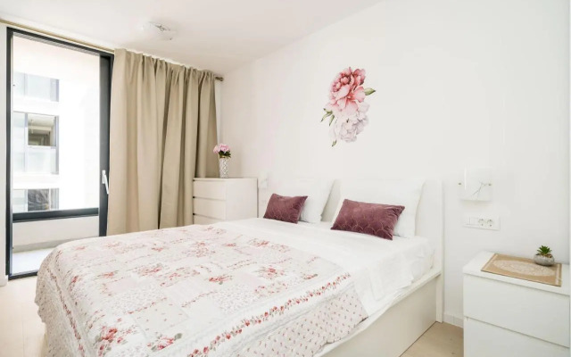M&P- Lovely 1-bedroom condo with free parking