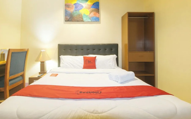 Reddoorz at Comfy Inn Ermita Manila